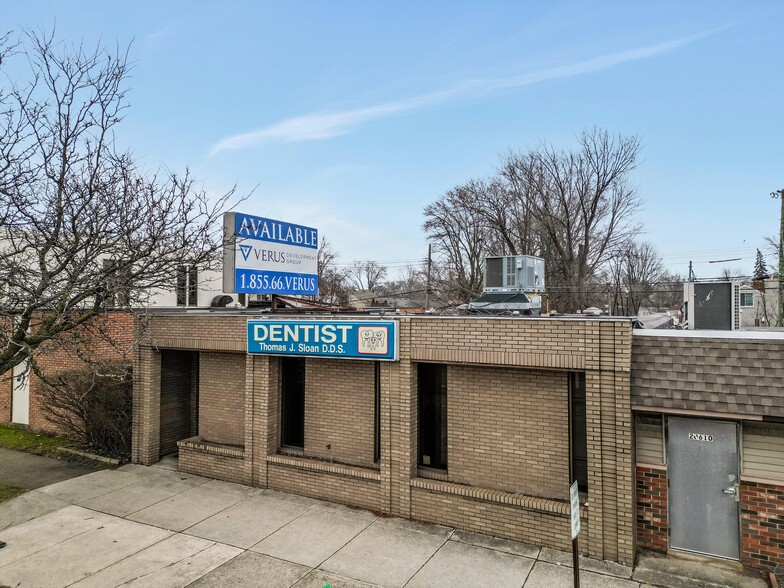 20618 Harper Ave, Harper Woods, MI for sale - Building Photo - Image 1 of 11