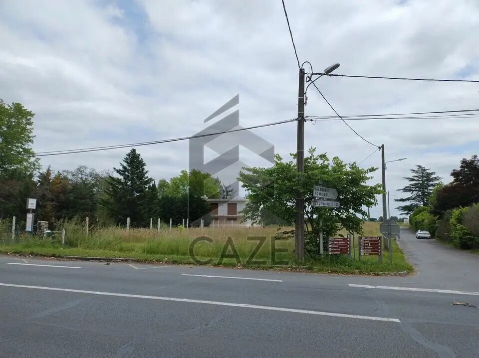 Land in Les Billaux for sale Building Photo- Image 1 of 5