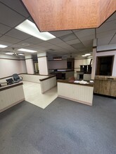 7120 Brookwood Dr, Brookfield, OH for rent Building Photo- Image 1 of 2