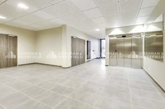 18-20 Boulevard Des Droits De L'Homme, Vaulx-en-Velin to rent Interior Photo- Image 1 of 5