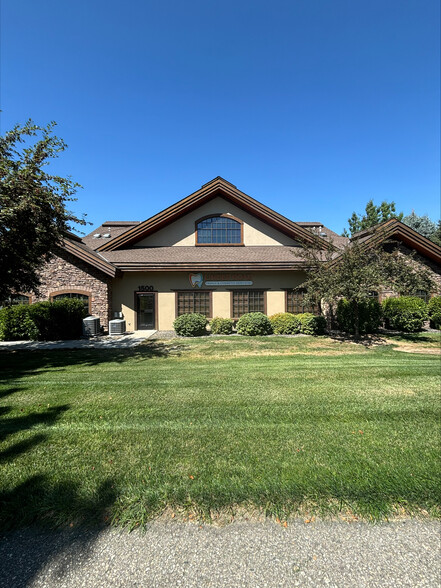 1500 W Cayuse Creek Dr, Meridian, ID for rent - Building Photo - Image 1 of 8