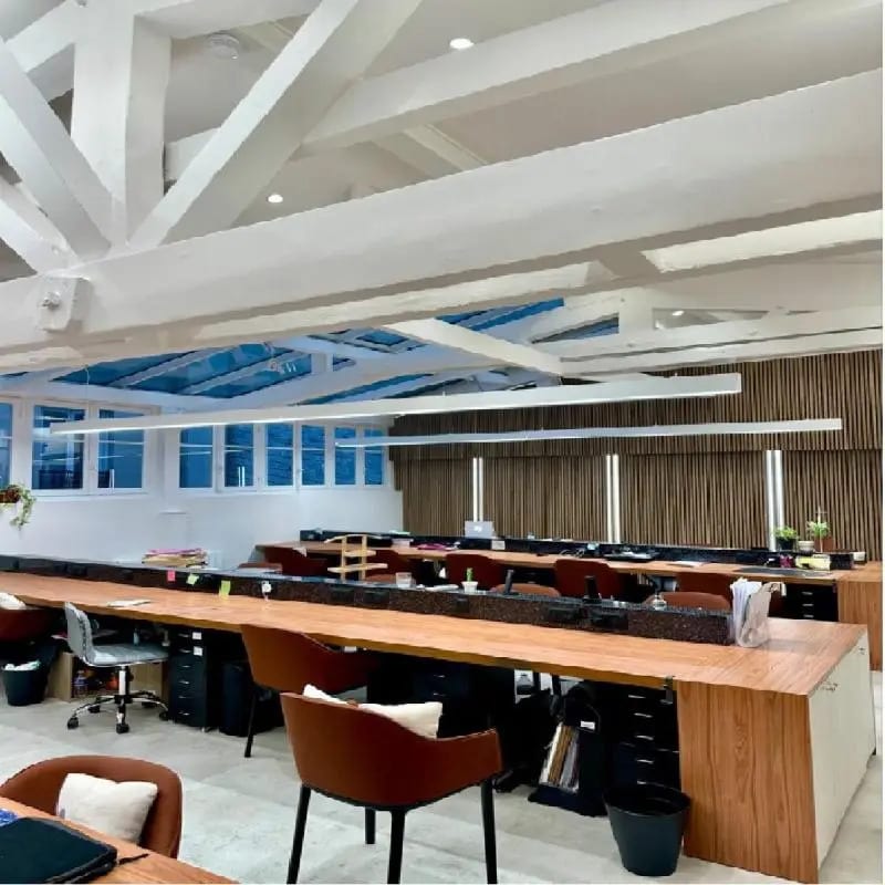 Location Bureaux 150 m² - Photo 1