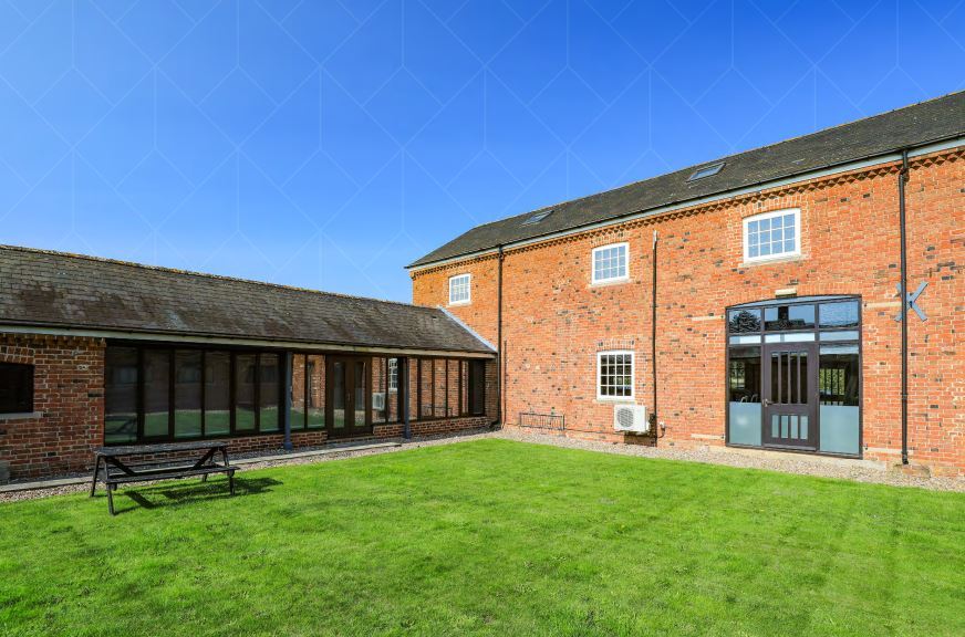 Sheep Ln, Milton Keynes for sale Primary Photo- Image 1 of 1