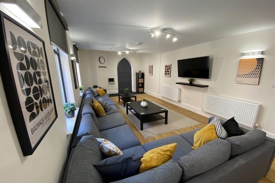 1 Albion St, Beeston for sale - Building Photo - Image 3 of 17