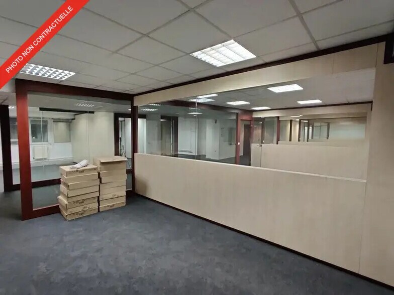 Office in Massy to rent - Interior Photo - Image 3 of 6