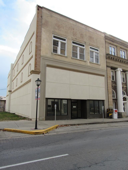 122 Main St, Beckley, WV for sale - Building Photo - Image 1 of 16