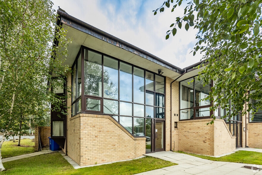 Pittman Way, Preston to rent - Primary Photo - Image 1 of 5