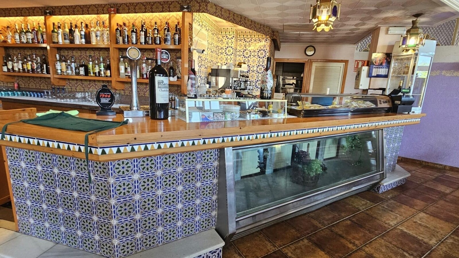 Pineda de Mar, BAR 08397 - Unit 1 - - Interior Photo - Image 1 of 18