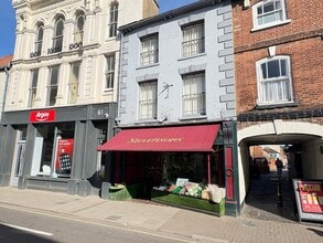 63 Eastgate, Louth to rent Building Photo- Image 2 of 13