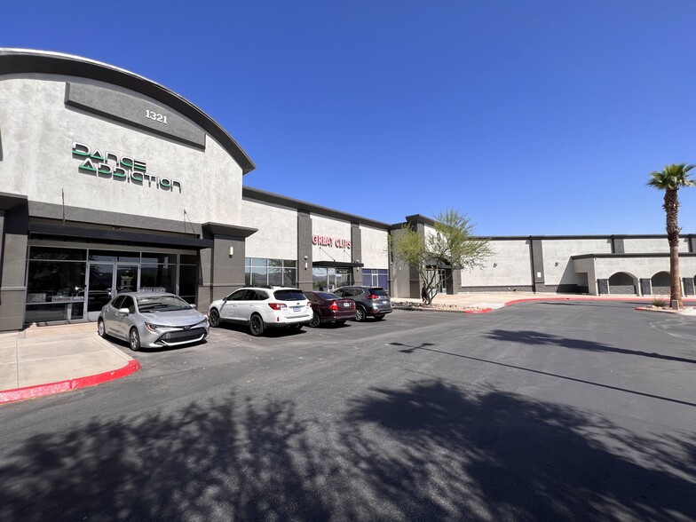 1401 S Boulder Hwy, Henderson, NV for rent - Building Photo - Image 2 of 9