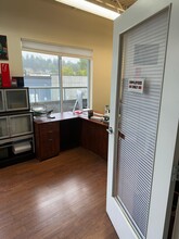 1050 W 14th St, North Vancouver, BC for rent Interior Photo- Image 2 of 14