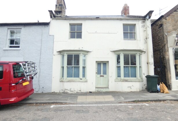 118 Galgate, Barnard Castle for sale Primary Photo- Image 1 of 1