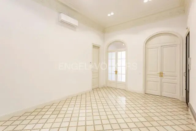 Office in Barcelona, Barcelona to rent Interior Photo- Image 1 of 7