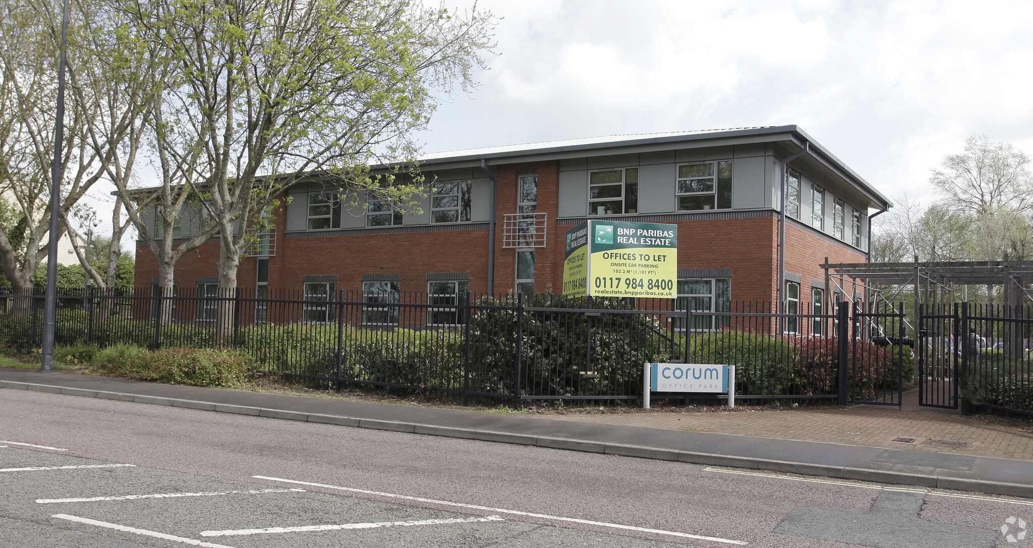 Crown Way, Warmley to rent Primary Photo- Image 1 of 2