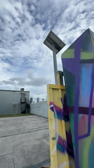 2021-2043 NW 1st Pl, Miami, FL to rent - Commercial Listing Video - Image 2 of 15