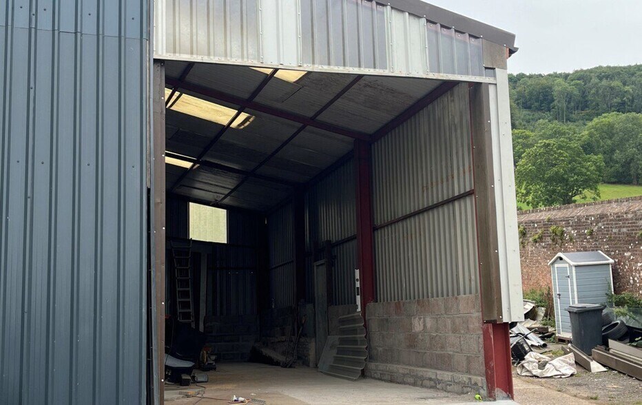 Bertholey Farm, Llantrisant for sale - Primary Photo - Image 1 of 1