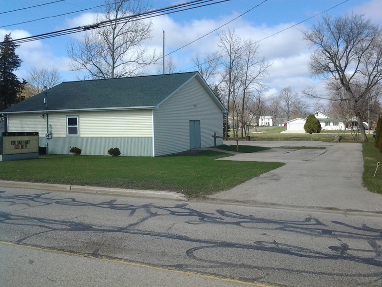 317 S McDonnell St, Corunna, MI for rent - Building Photo - Image 3 of 24