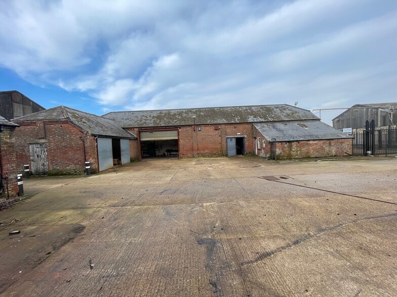 Monxton Rd, Abbotts Ann for sale - Building Photo - Image 3 of 3