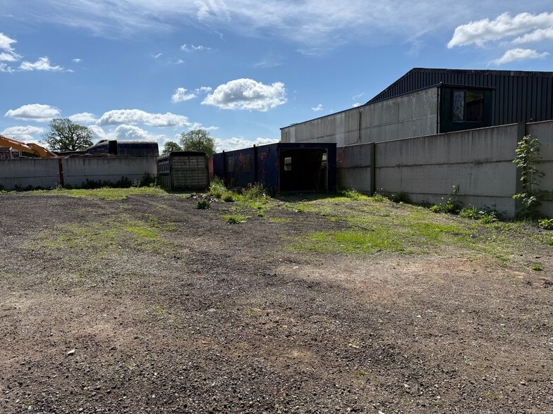 Rusper Road, Capel, Capel to rent - Building Photo - Image 1 of 6