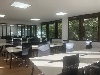 More details for 5 Place Du Colonel Fabien, Paris - Office to Rent