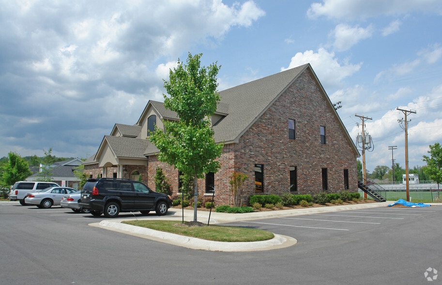 6323 Ranch Dr, Little Rock, AR for sale - Building Photo - Image 3 of 7