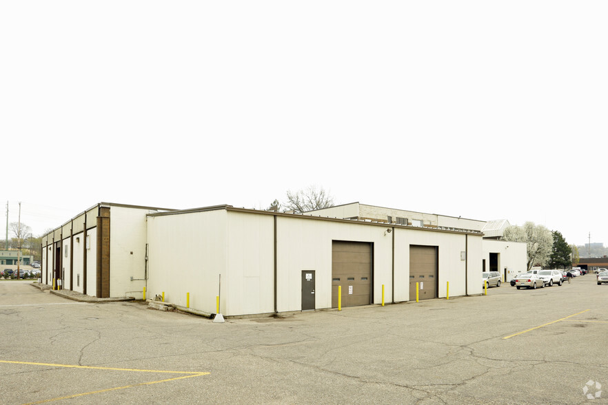 1345 Monroe Ave NW, Grand Rapids, MI for rent - Building Photo - Image 2 of 10