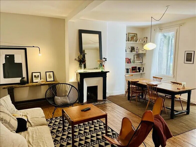 Retail in Bordeaux for sale - Interior Photo - Image 1 of 6