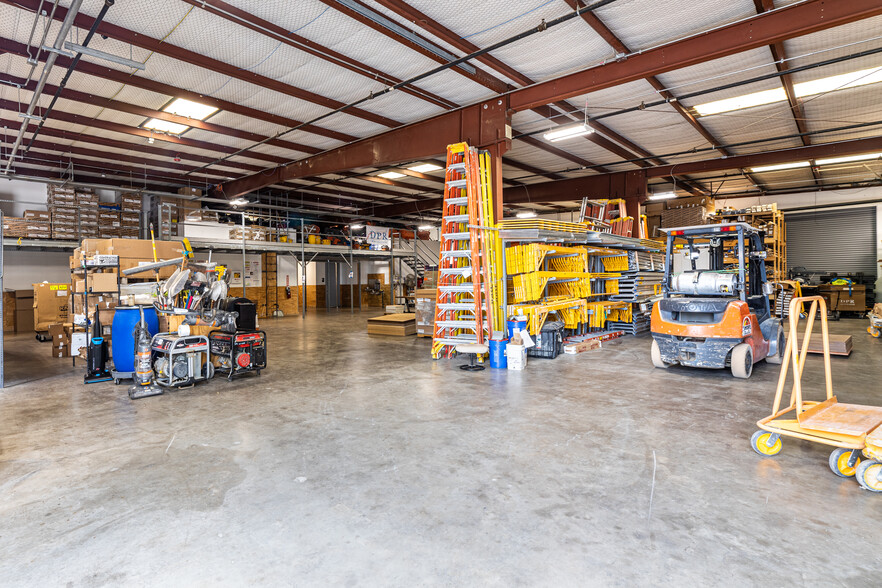 6525 Baker Blvd, Richland Hills, TX for sale - Interior Photo - Image 3 of 7