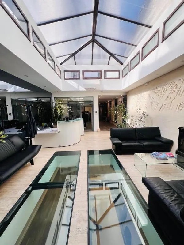 Vente Commerce 558 m² - Photo 1