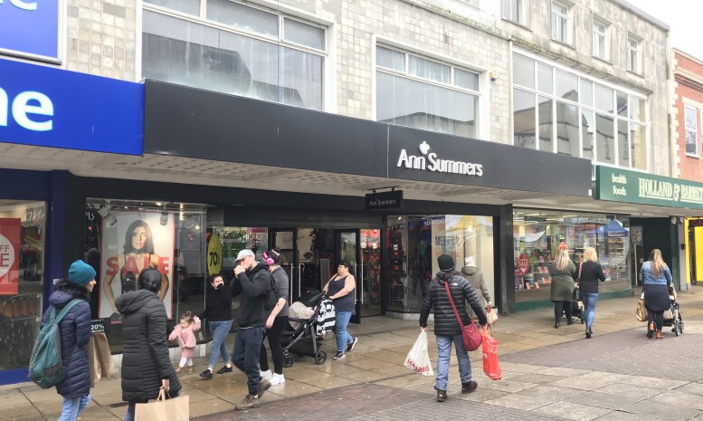 181 Commercial Rd, Portsmouth for sale Building Photo- Image 1 of 1