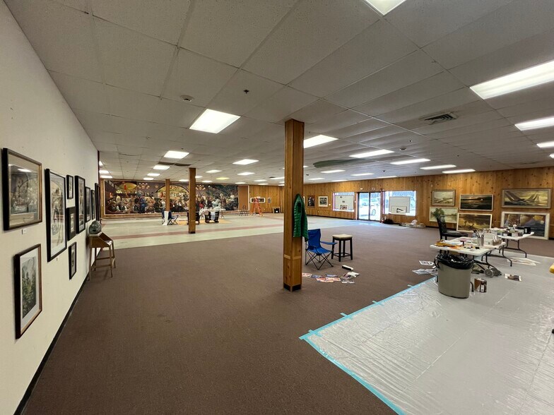 681 Bath Rd, Wiscasset, ME to rent - Building Photo - Image 3 of 8