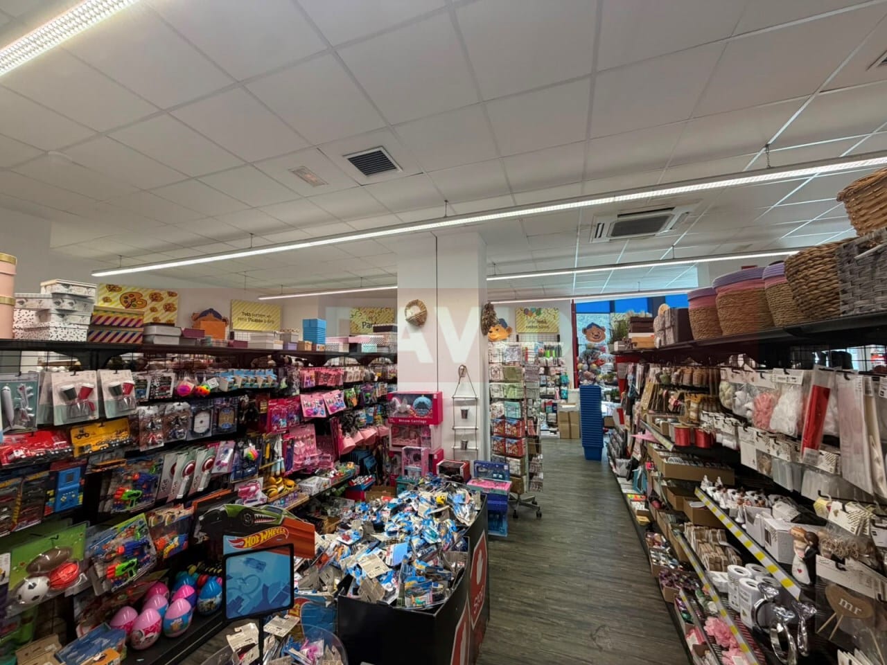 Retail in Santa Coloma de Gramenet, Barcelona to rent Interior Photo- Image 1 of 11