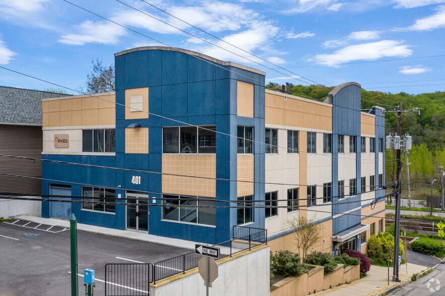 401 E Elm St, Conshohocken, PA to rent - Primary Photo - Image 1 of 5