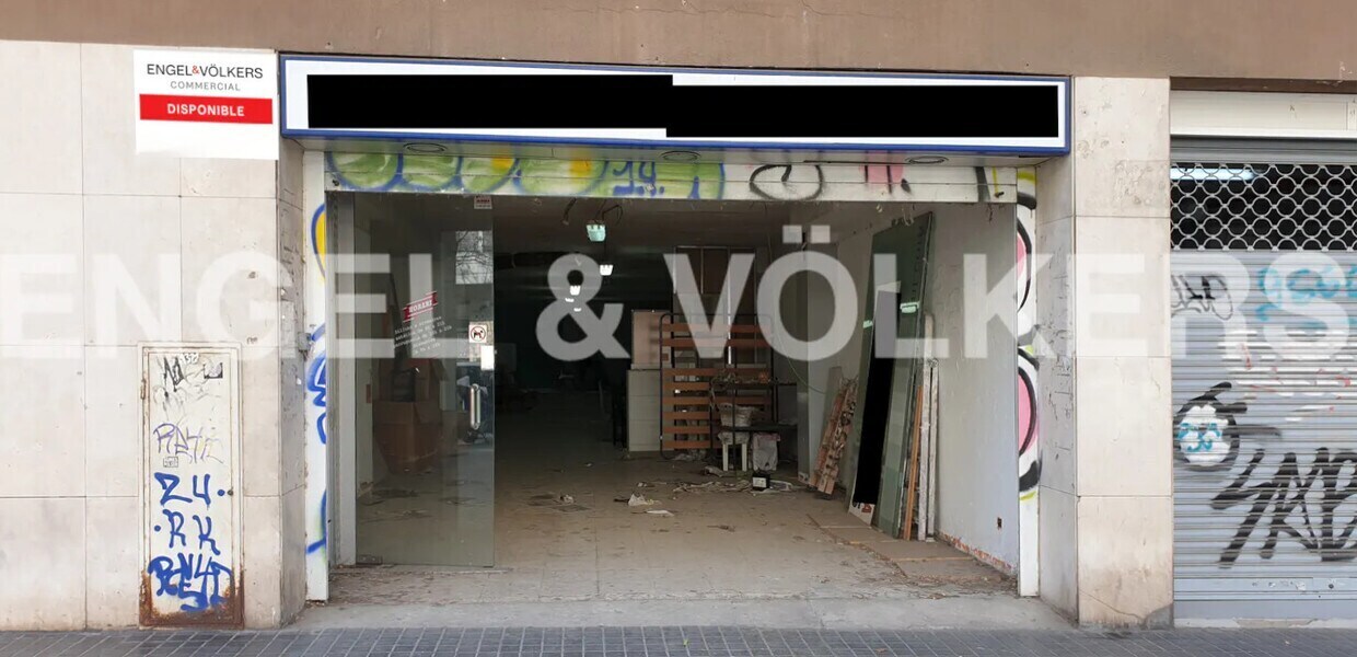 Retail in Barcelona, Barcelona to rent Interior Photo- Image 1 of 8