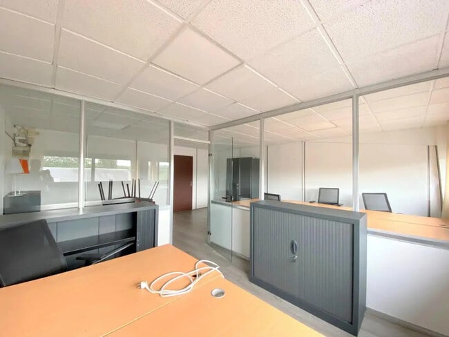 Location Bureaux 40 m² à 492 m²