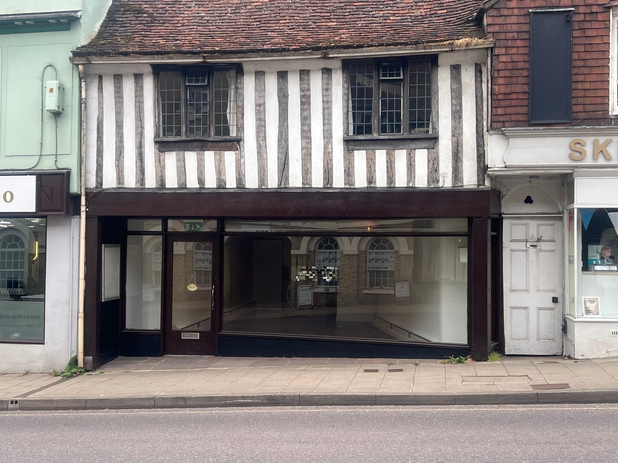 25 High Street, Saffron Walden to rent Building Photo- Image 1 of 8