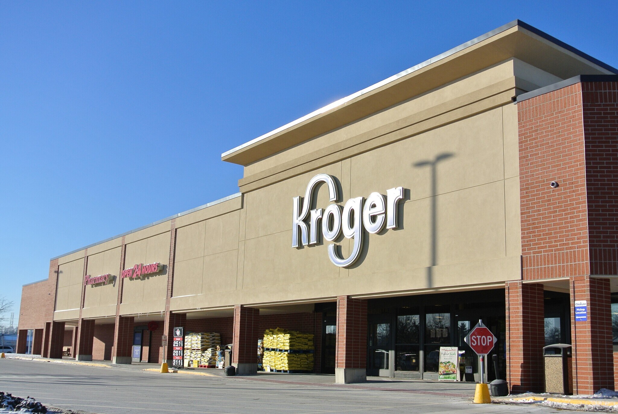 4200 S East St, Indianapolis, IN to rent Building Photo- Image 1 of 17