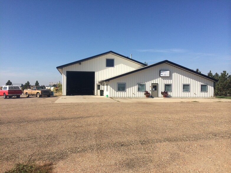 410 S 1st St, New Salem, ND for rent - Building Photo - Image 2 of 24