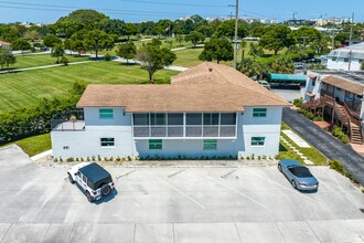 491 W Camino Real, Boca Raton, FL for sale Primary Photo- Image 1 of 1