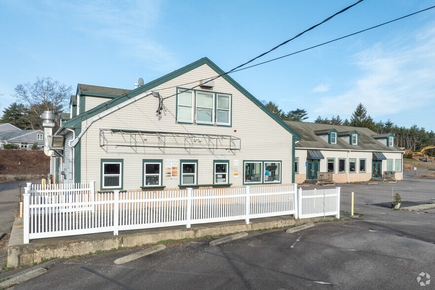 58 N Main St, Carver, MA for rent - Building Photo - Image 1 of 5