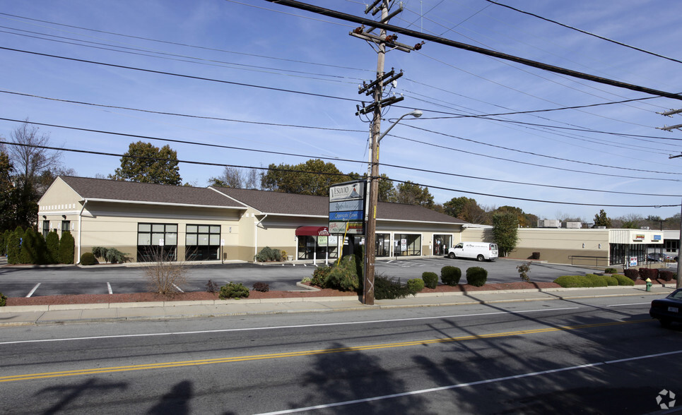 1375-1401 Park Ave, Cranston, RI for rent - Primary Photo - Image 3 of 5