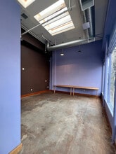 1010 NW Flanders St, Portland, OR to rent Building Photo- Image 2 of 2