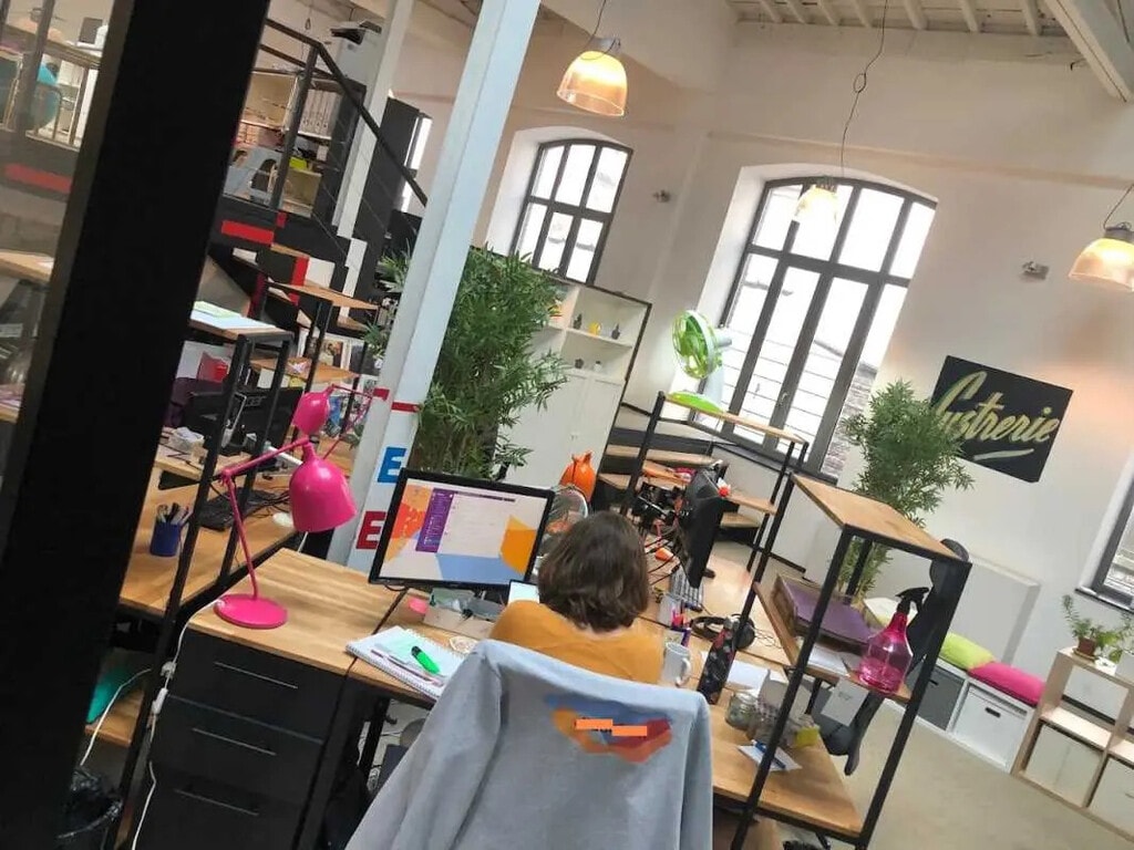 Vente Bureaux 556 m² - Photo 1