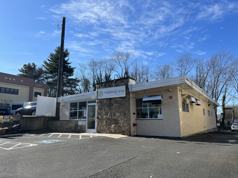 1626 Old York Rd, Abington, PA for rent - Building Photo - Image 1 of 6