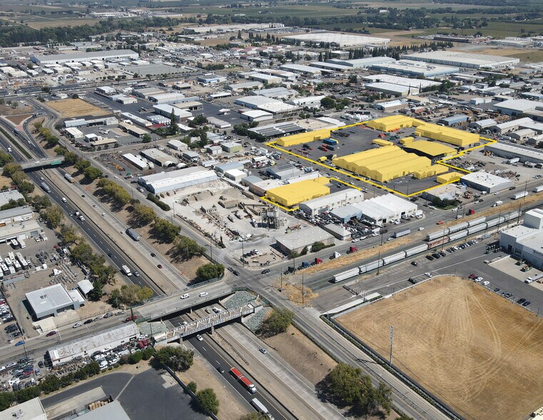 Kelly Street Industrial Campus portfolio of 4 properties for sale on LoopNet.co.uk - Building Photo - Image 1 of 10