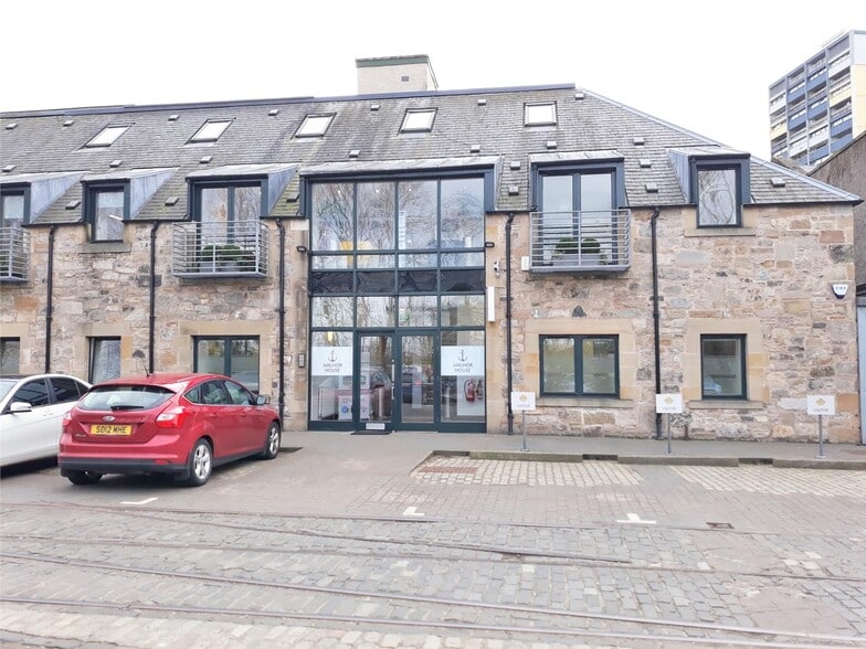 110-112 Commercial St, Edinburgh for rent - Building Photo - Image 1 of 2