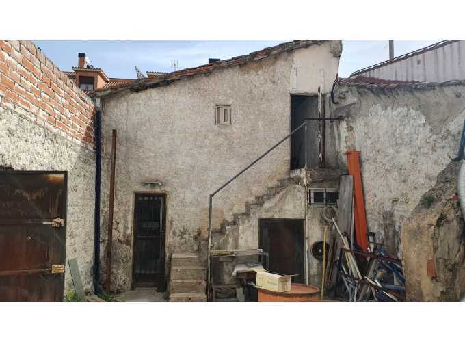 Calle de Manuel Sandoval, 25, Torrejón de Ardoz, Madrid for sale - Building Photo - Image 2 of 2