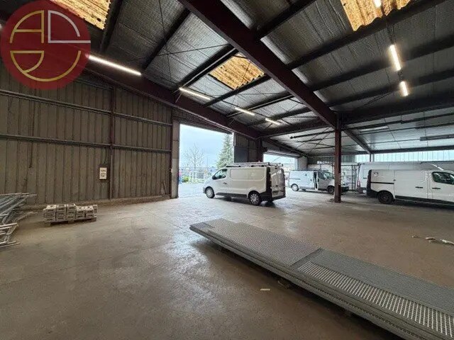 Industrial in Tournefeuille to rent - Building Photo - Image 3 of 10