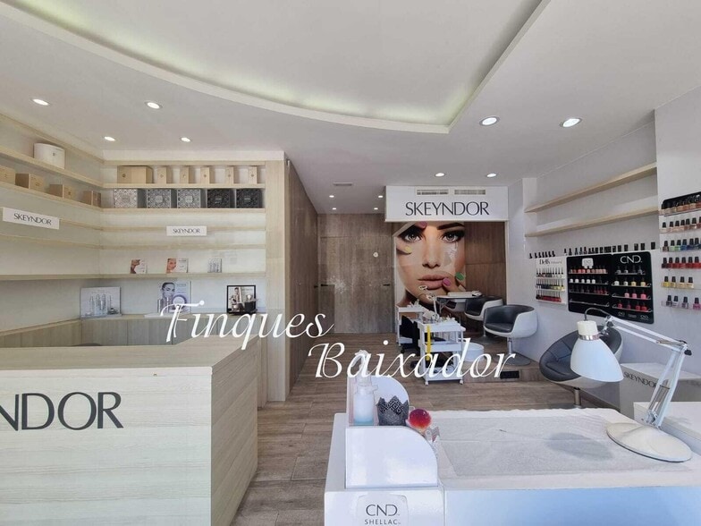 Retail in Castelldefels, Barcelona to rent - Interior Photo - Image 3 of 5