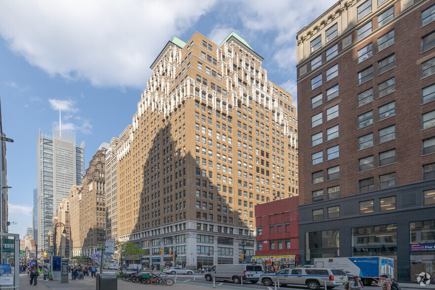 520 Eighth Ave, New York, NY for rent - Building Photo - Image 1 of 10